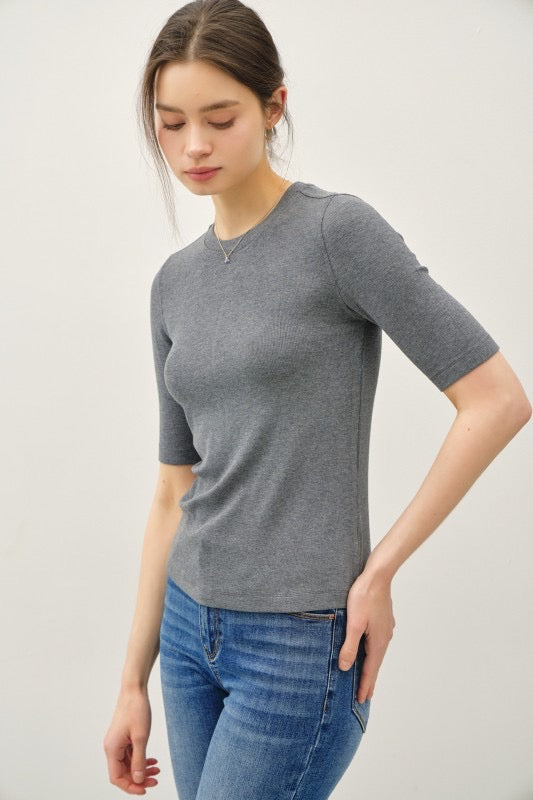 Bea Basic Crew Neck Tee