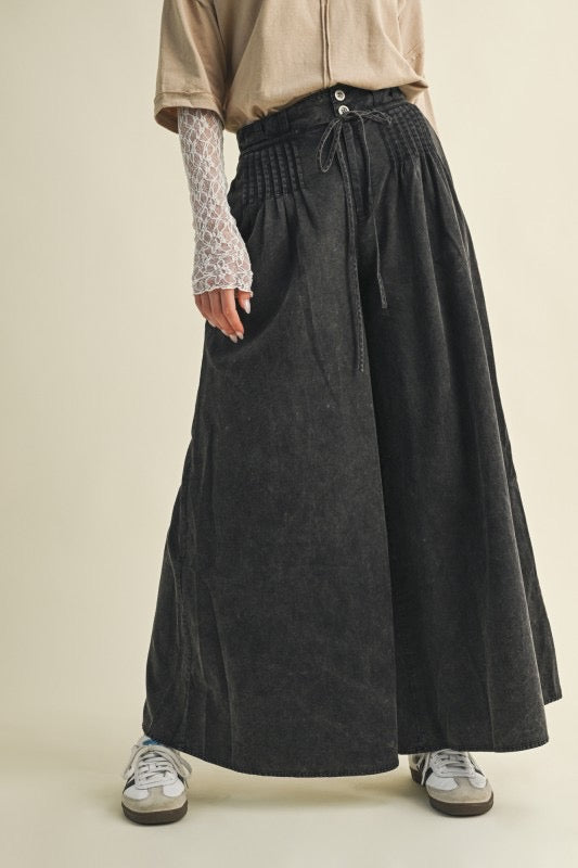 Pin-tuck Wide Leg Pants
