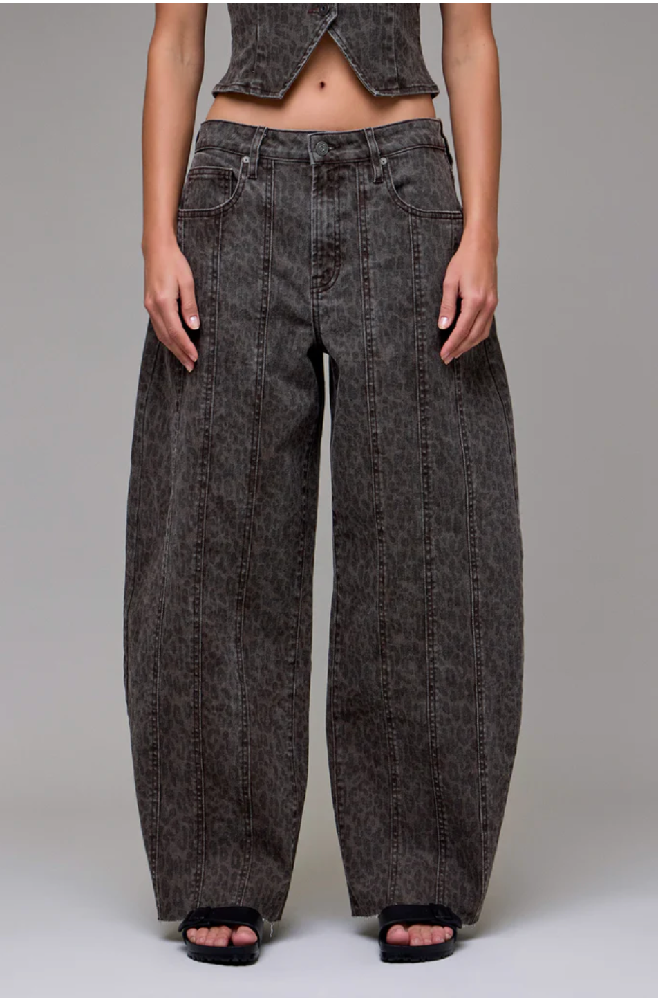 Sammie Cheetah Seamed Barrel Jeans