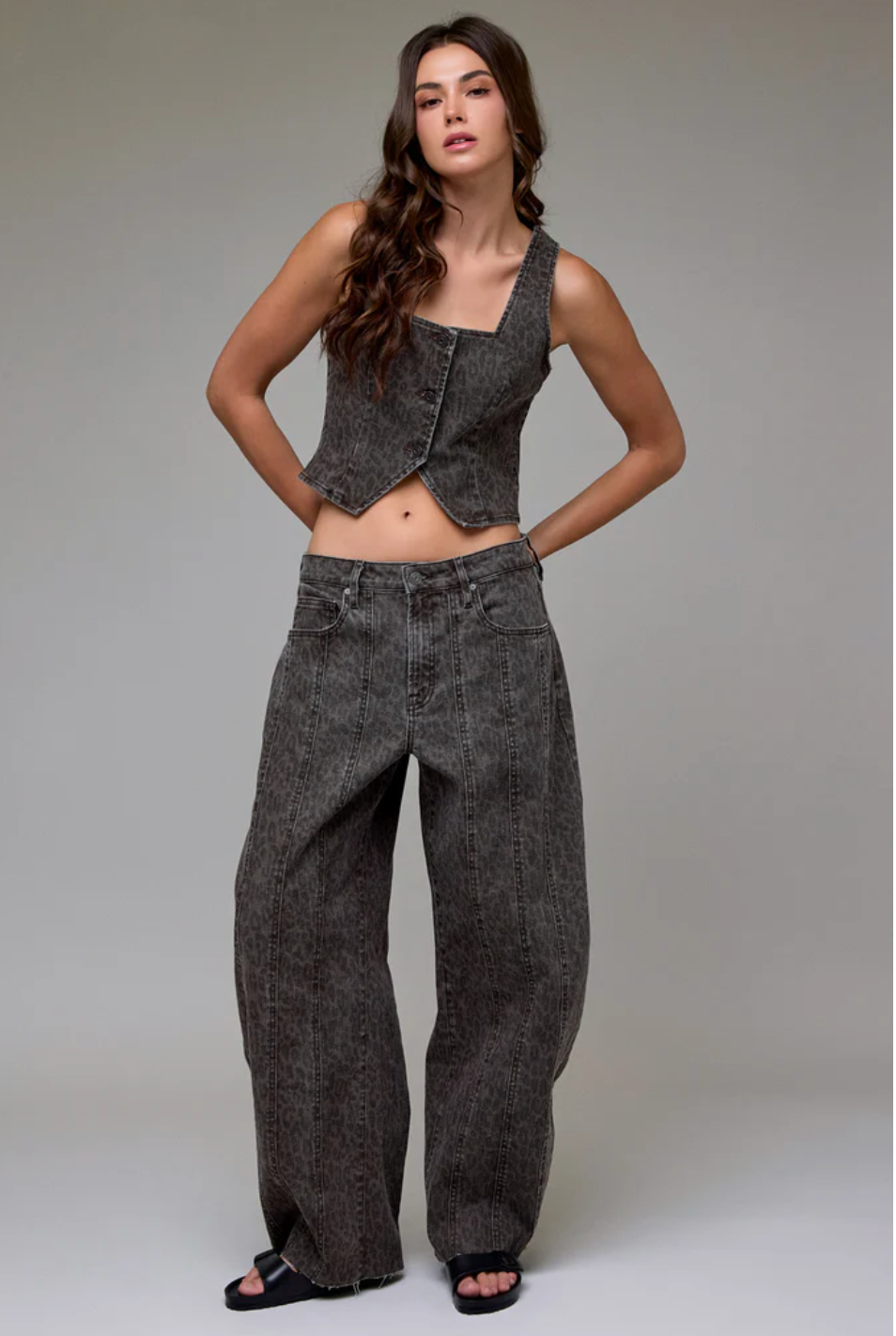 Sammie Cheetah Seamed Barrel Jeans