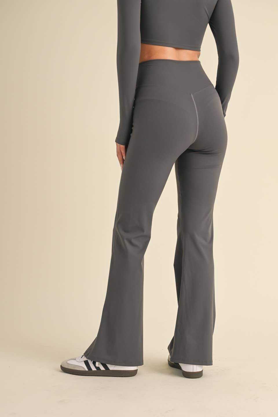 Ruched Waist Flare Leggings