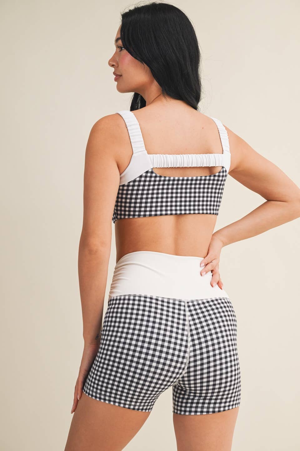 Gingham Print Scrunched Strap Sports Bra