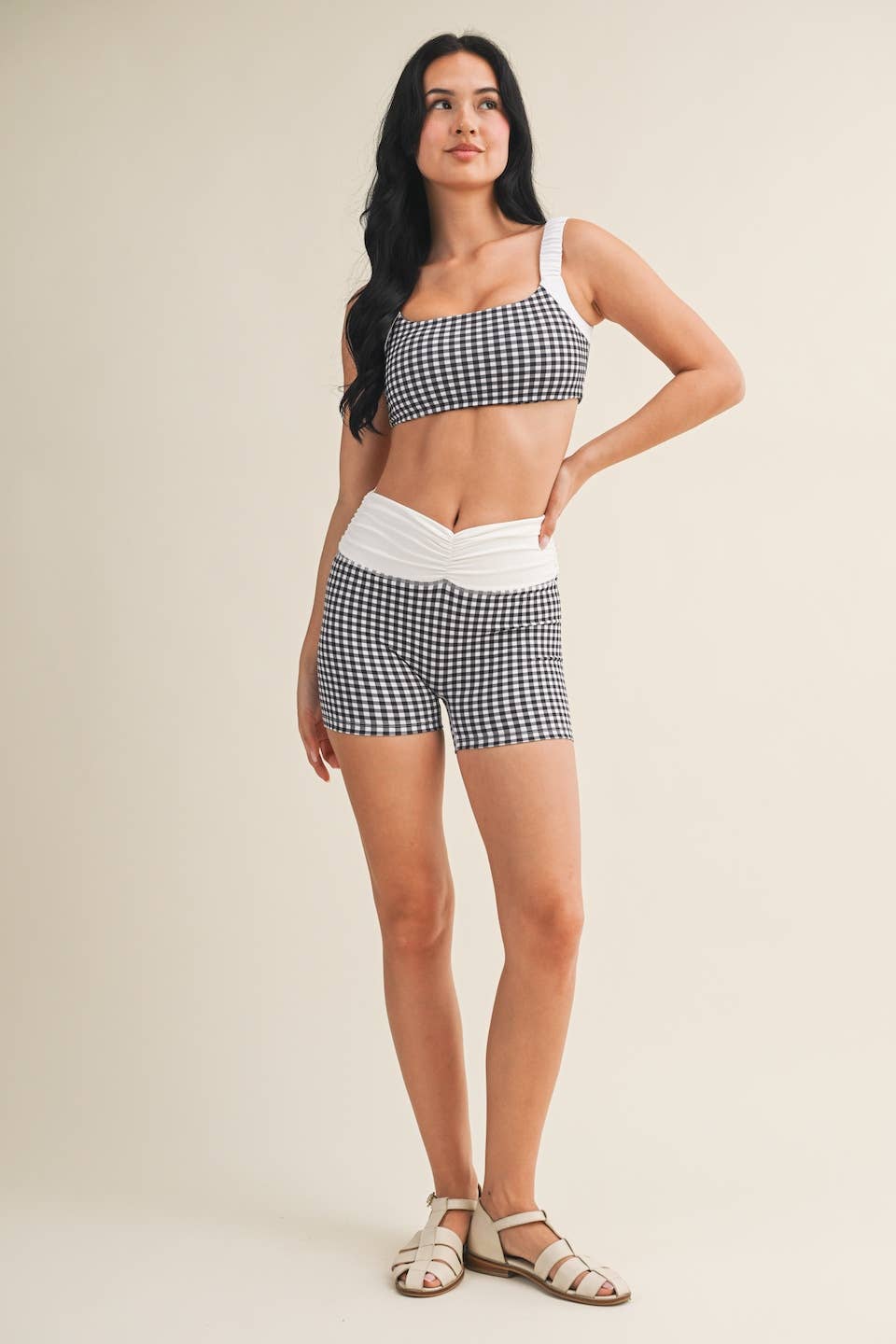Gingham Print Scrunched Strap Sports Bra