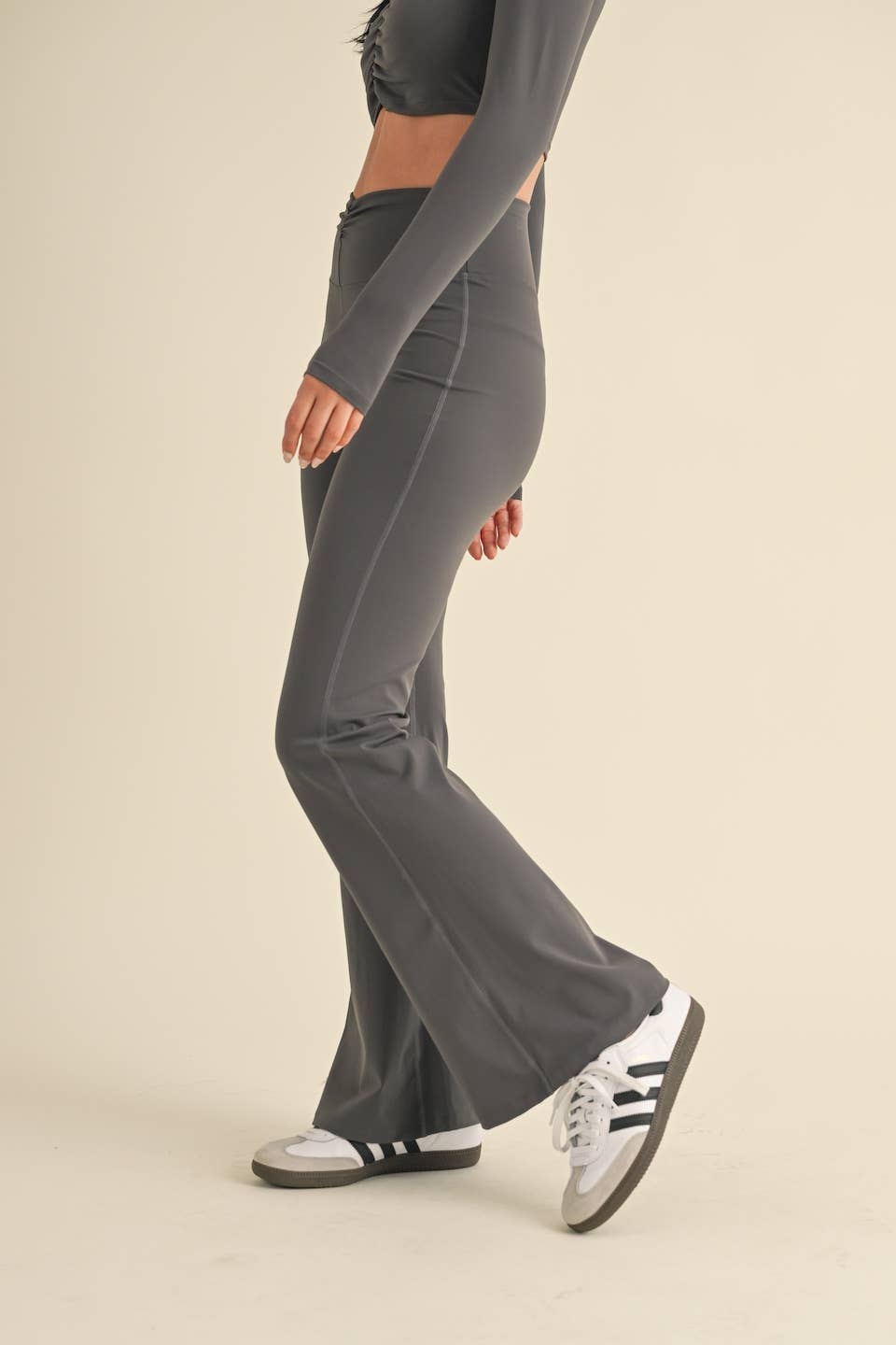 Ruched Waist Flare Leggings