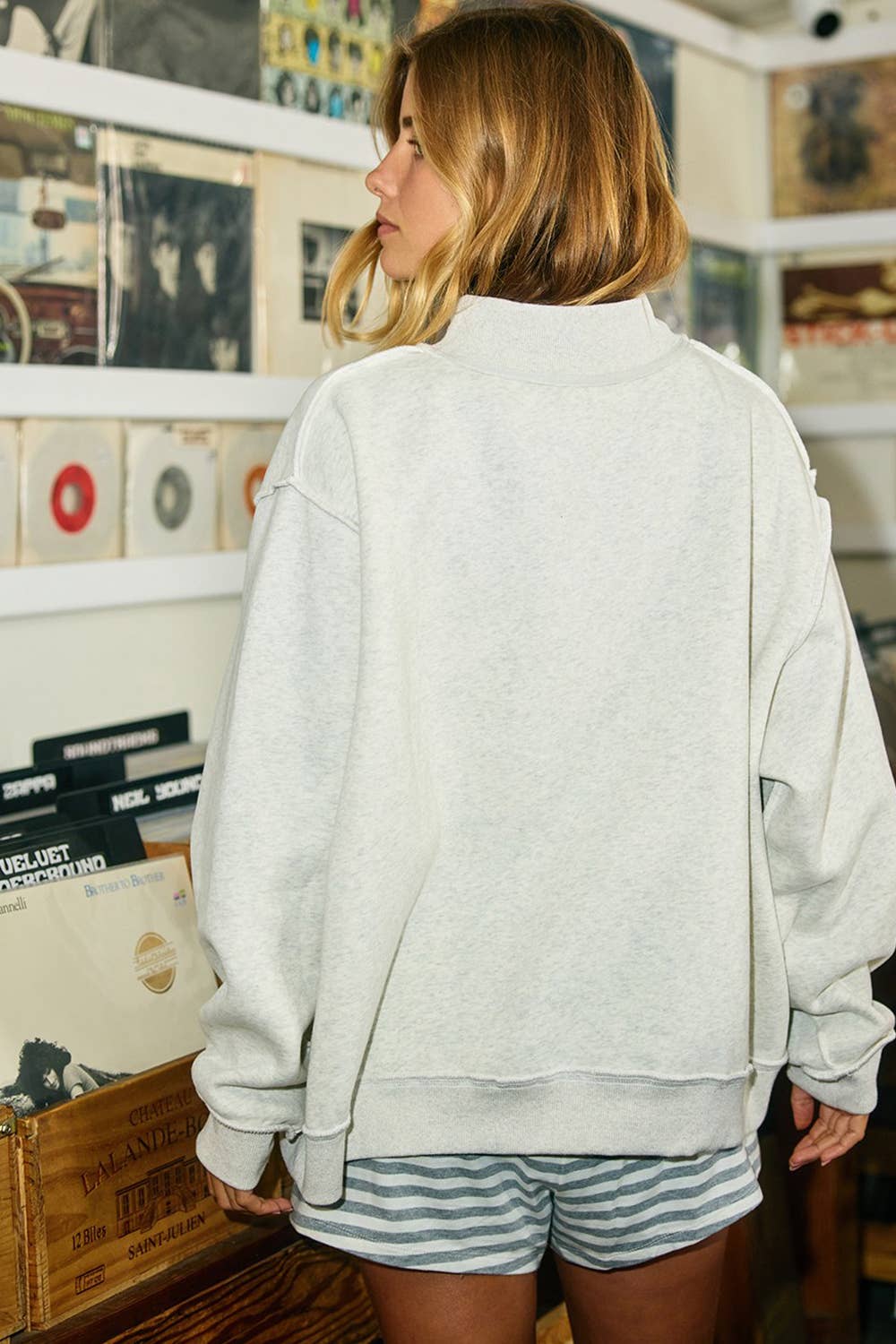 'PRAY' Gingham Appliqué Mockneck Sweatshirt