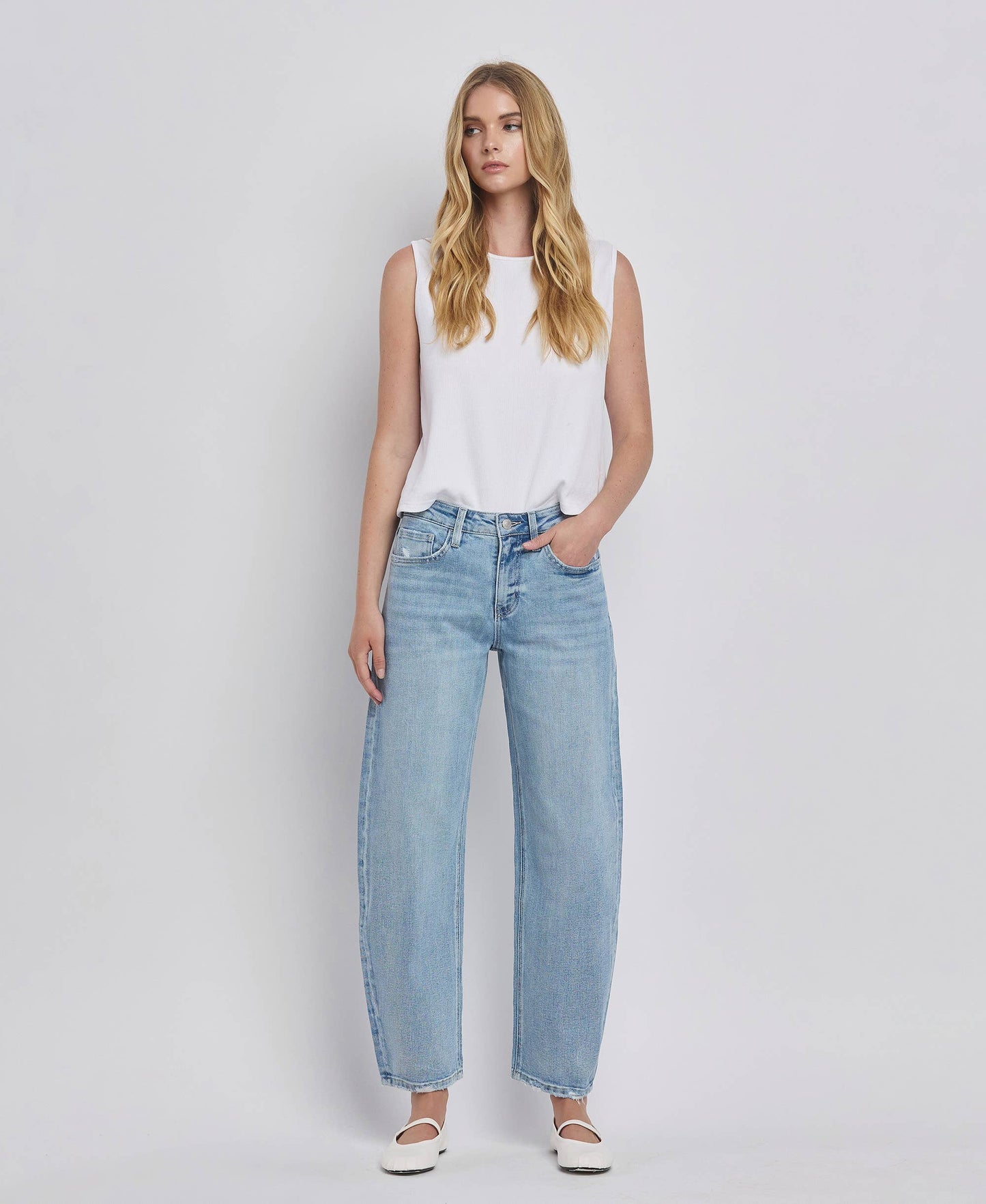 Jennie Barrel Leg Jean