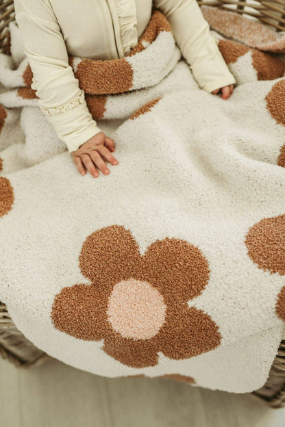Daisy Plush Blanket - Caramel & Pink