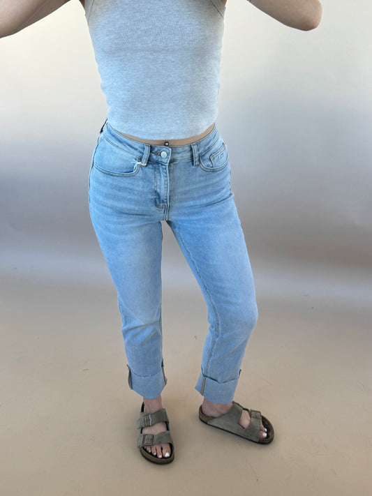 Nikki 90's Vintage High Rise Straight