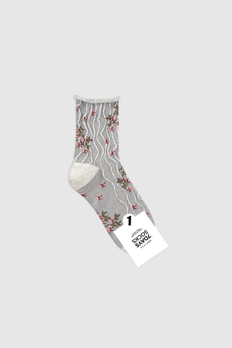 Women's Crew Ruffle Flower Socks