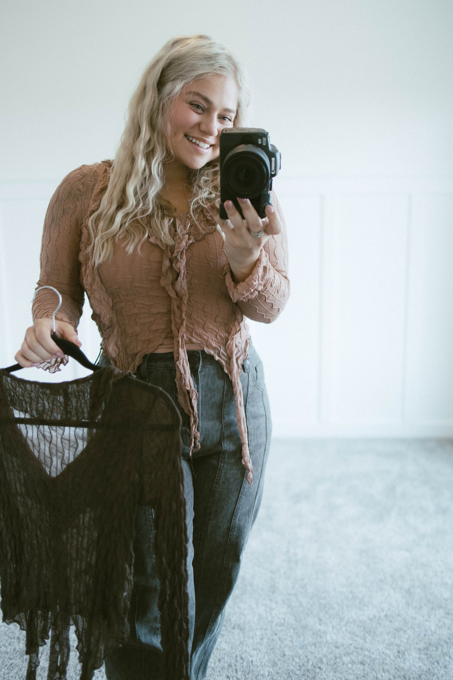 Textured Lace Blouse (2 Colors)