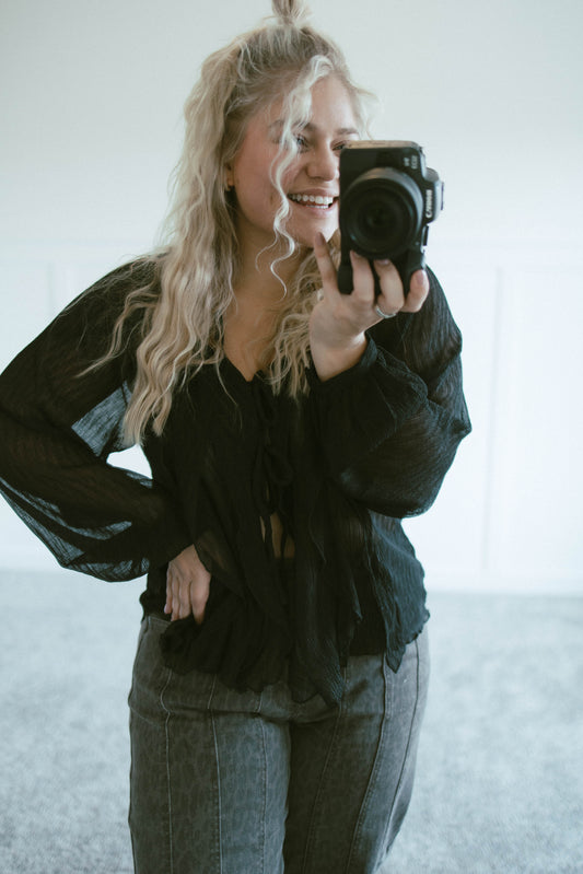 Chic Tie Front Blouse