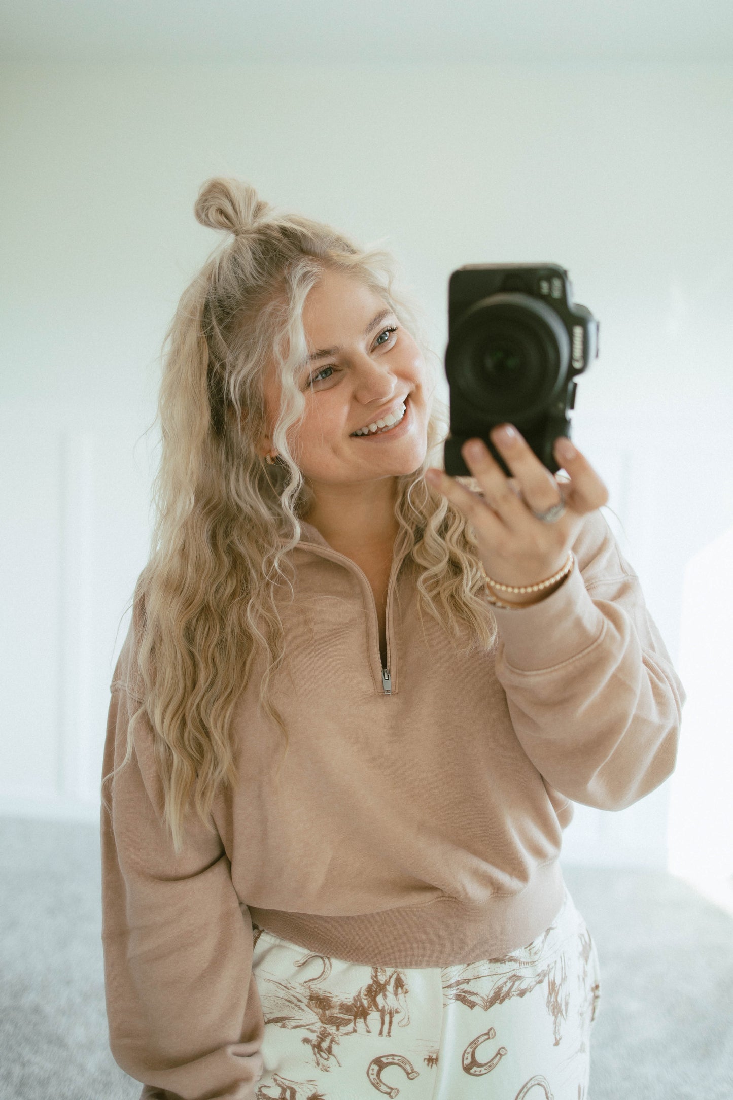 Davi Quarter Zip Sweatshirt (7 Colors)