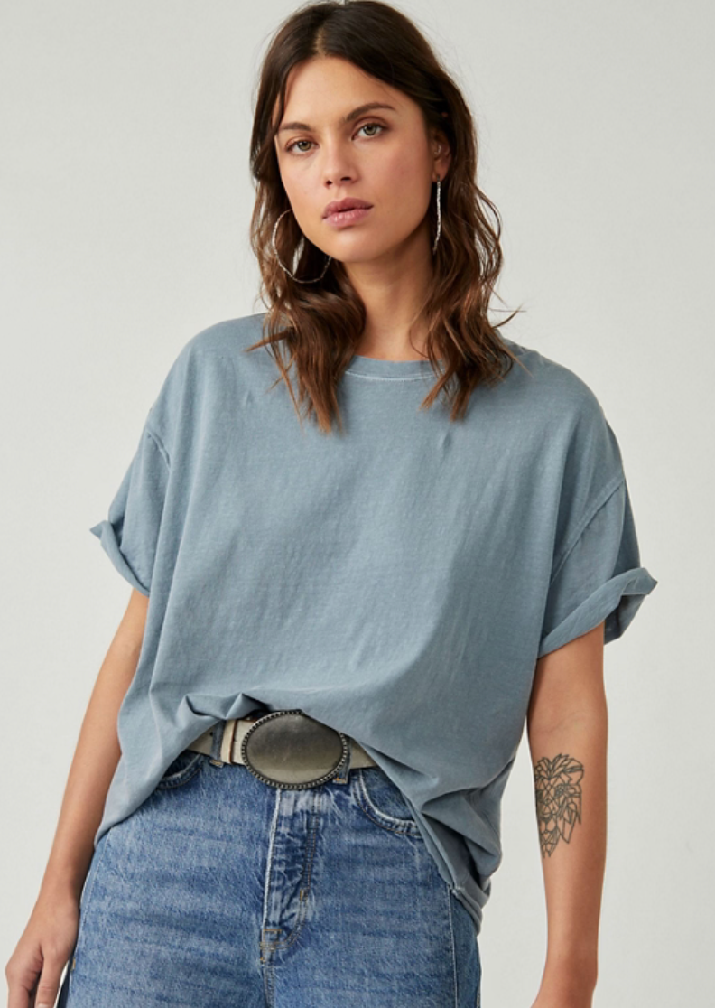 Nina Tee