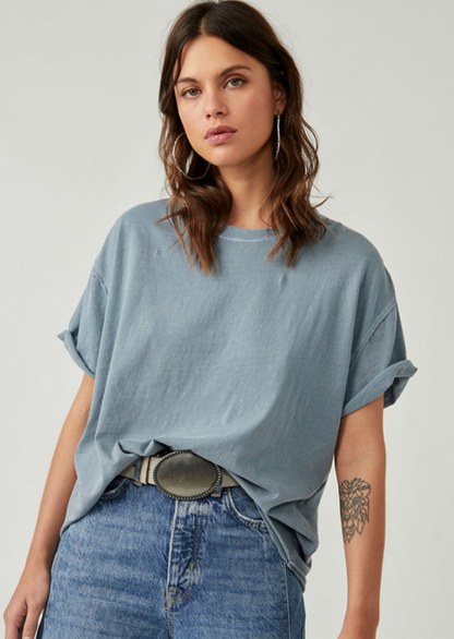 Nina Tee