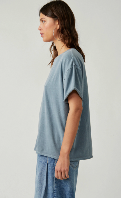 Nina Tee