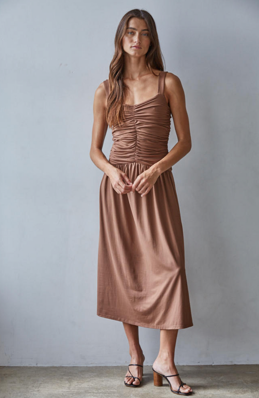 Lavinnea Shirred Maxi
