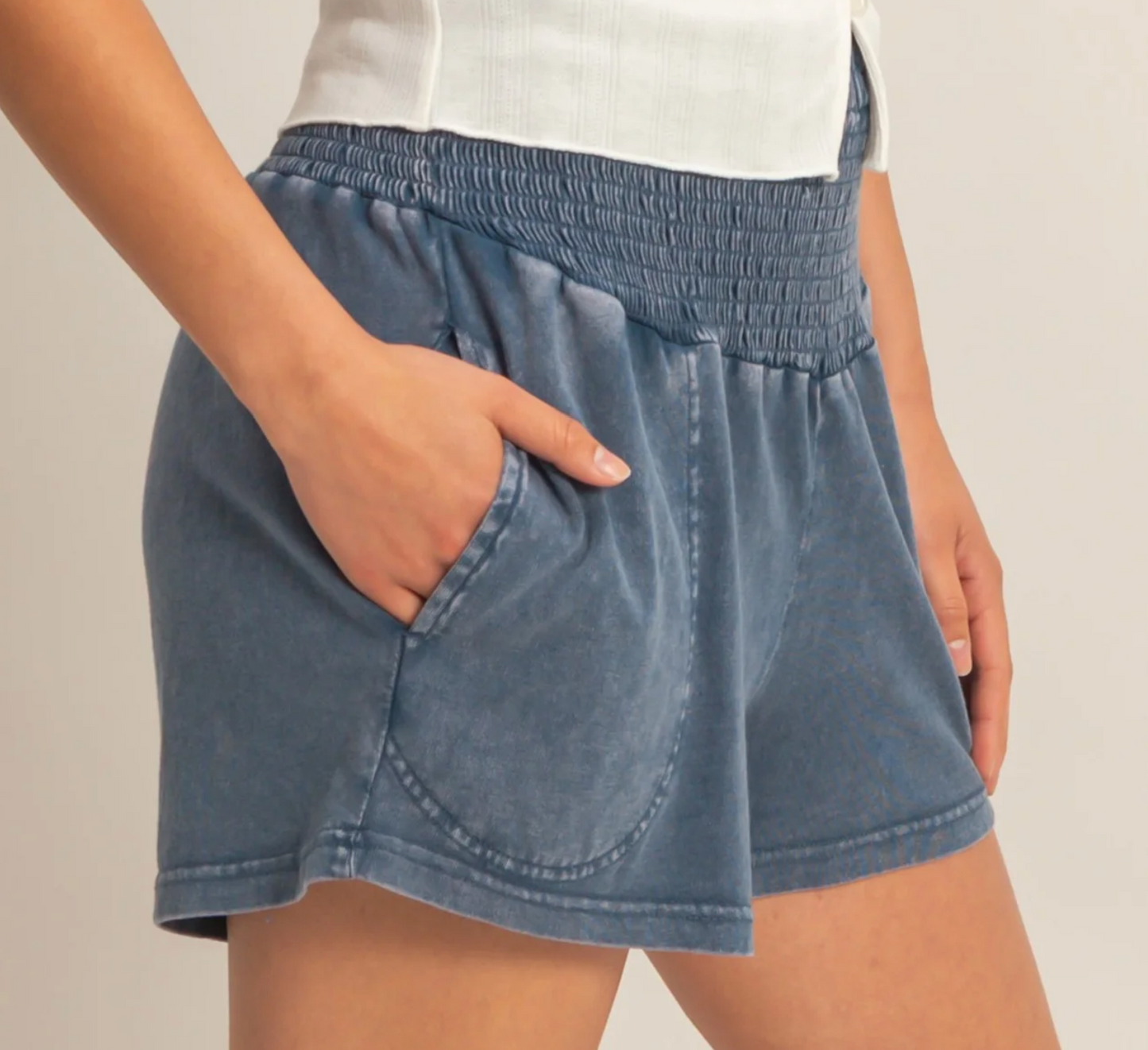 Jessica Smocked Waist Short (Four Colors)*