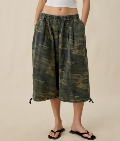 BDG Bobbi Cropped Baggy Pants