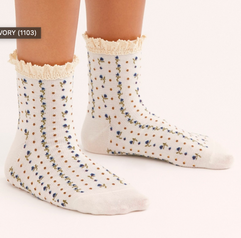 Rosebud Waffle Knit Ankle Sock