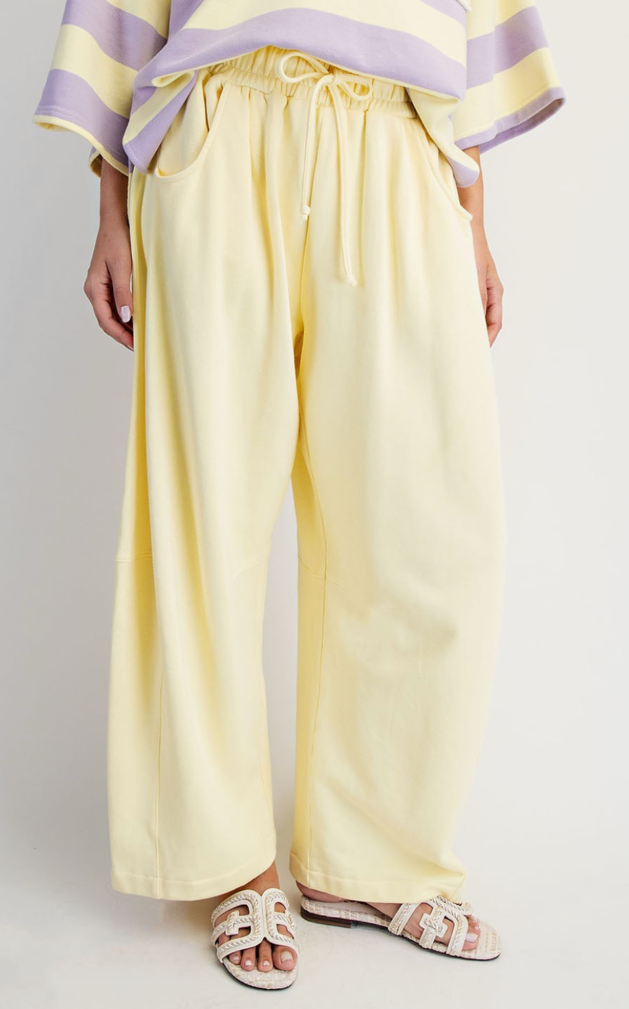 Kansas Barrel Leg Sweatpants