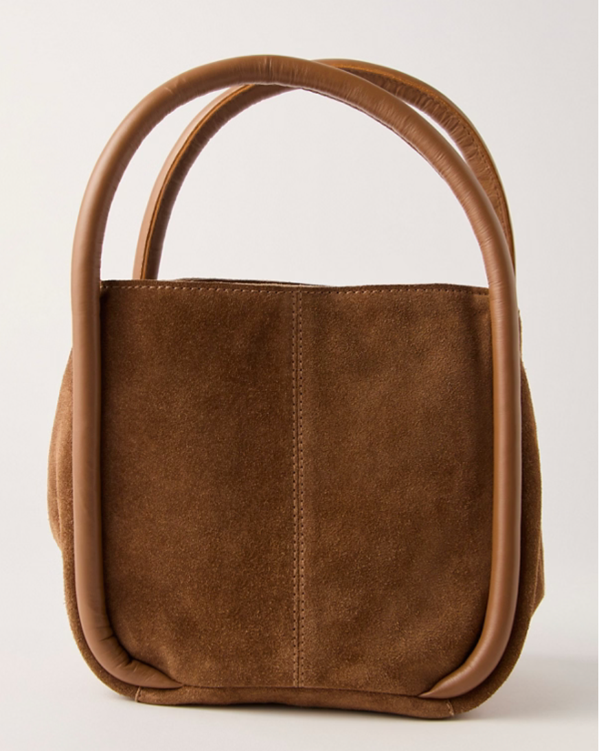 Barlow Bucket Bag