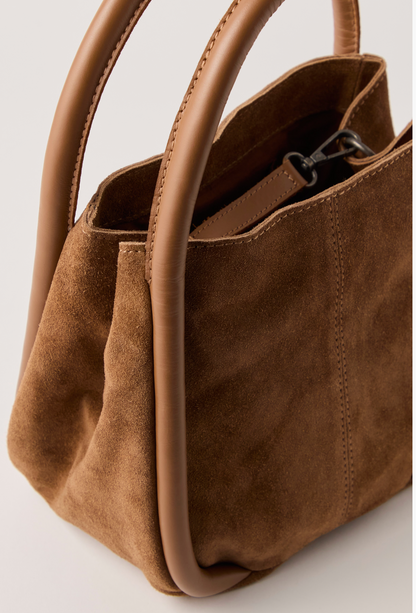 Barlow Bucket Bag