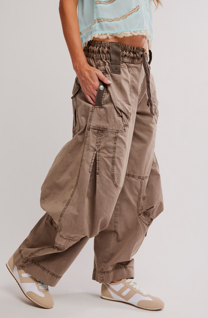 Onset Parachute Pant