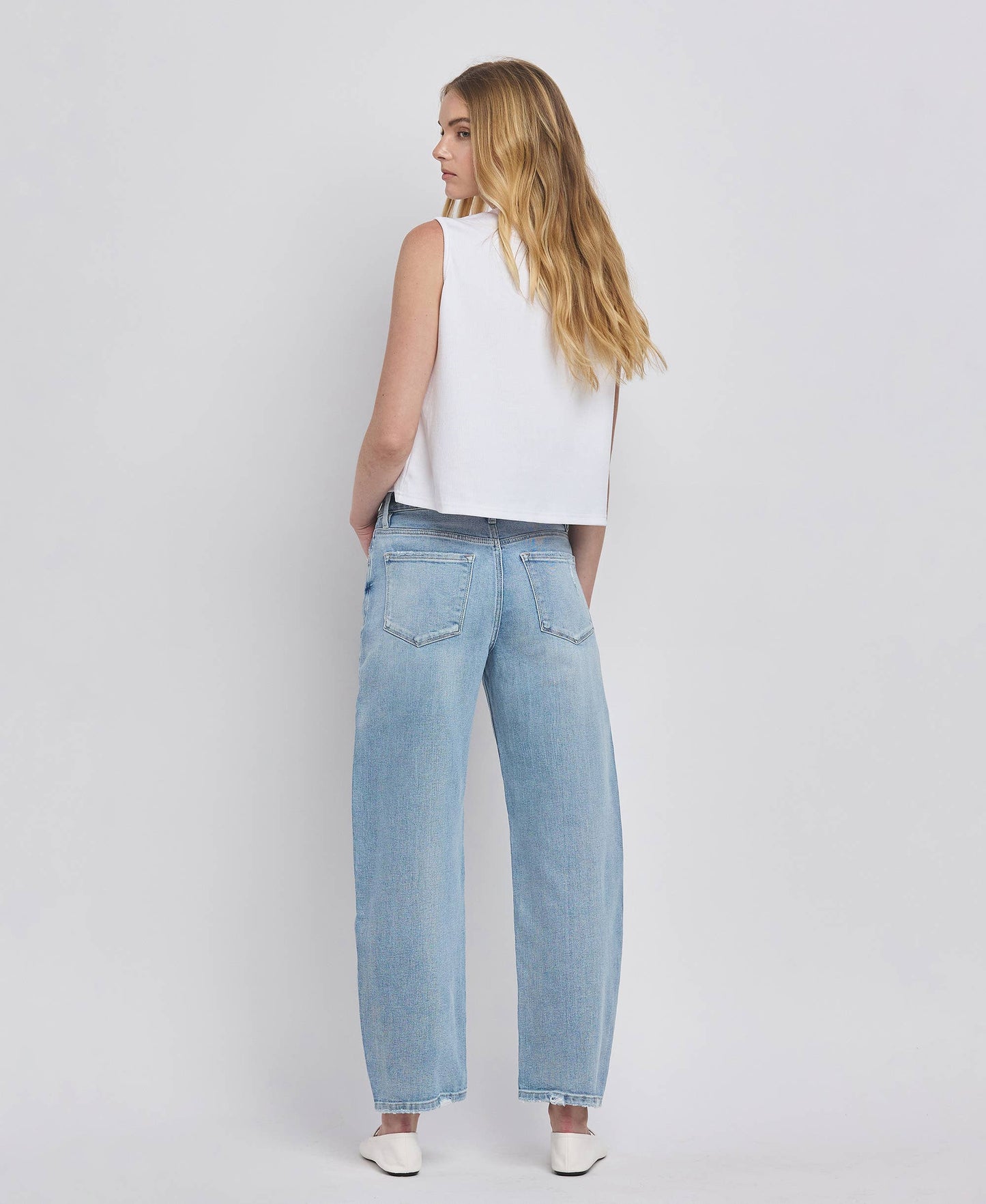 Jennie Barrel Leg Jean