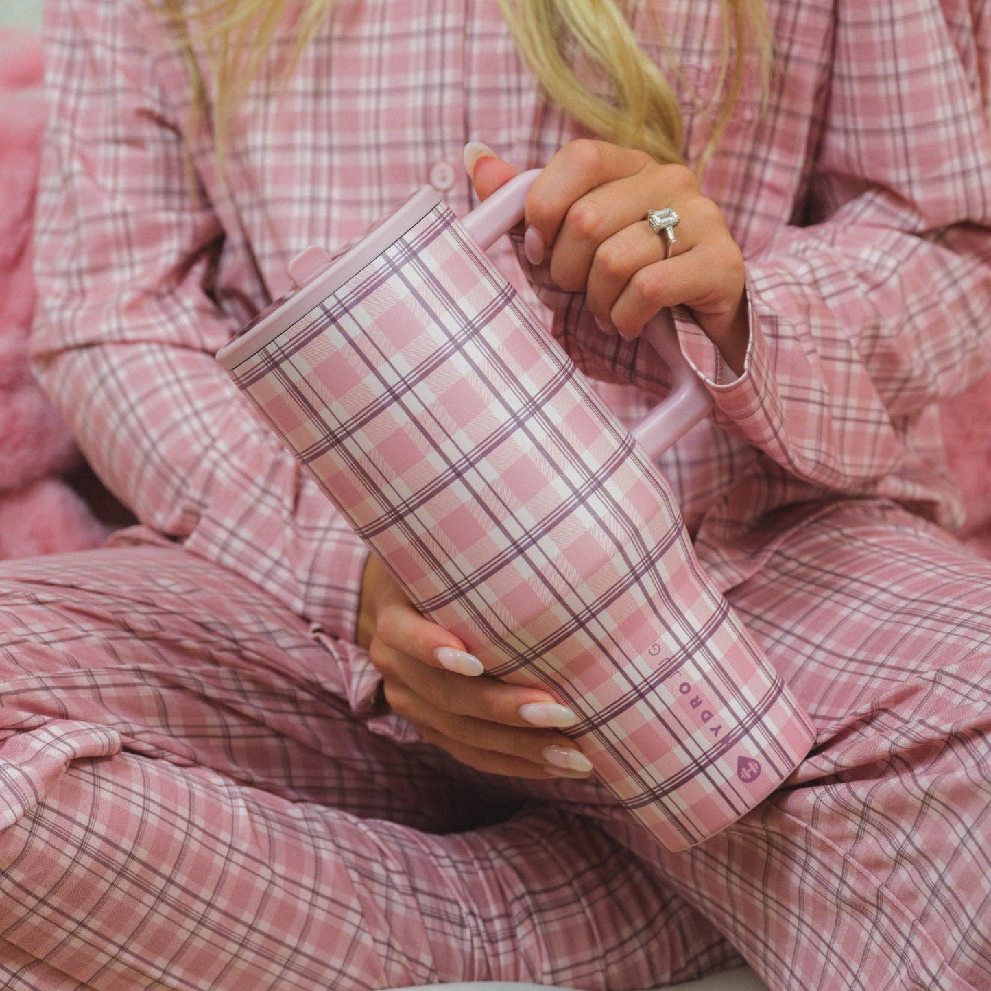 HydroJug - Pillow Talk Plaid  40 oz Traveler Tumbler