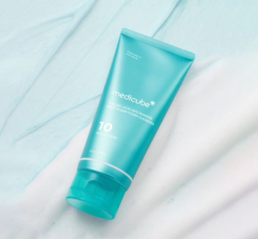 MEDICUBE Azelaic Acid Niacinamide Deep Clean Foam Cleanser