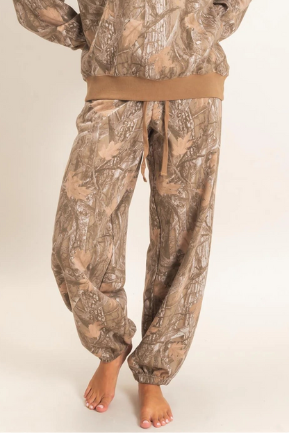 Find Me Camo Sweatpants (Two Colors)
